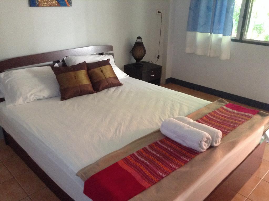 Hi Guesthouse Airport Chiang Mai Room photo