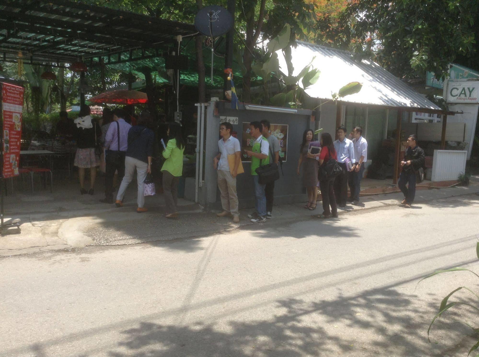 Hi Guesthouse Airport Chiang Mai Exterior photo