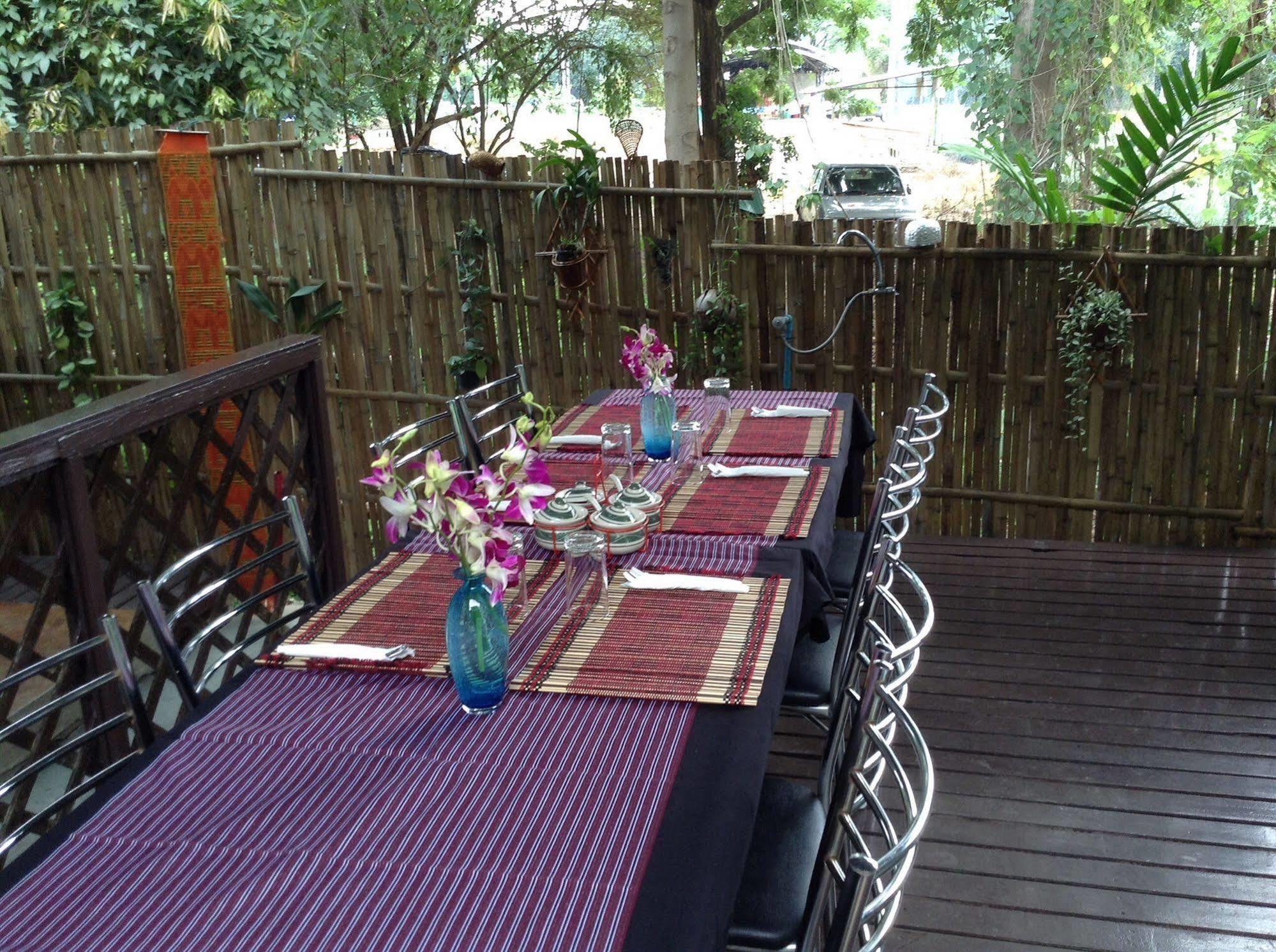 Hi Guesthouse Airport Chiang Mai Exterior photo