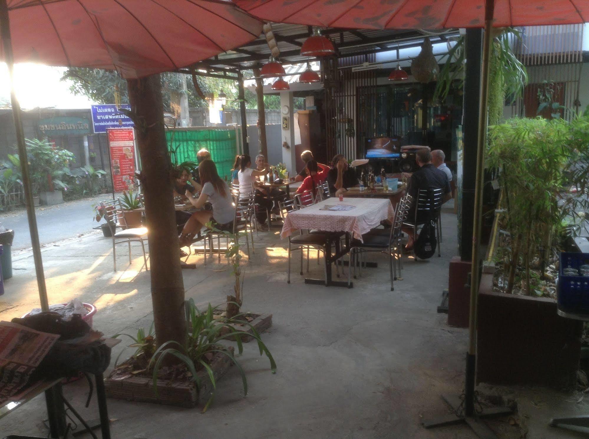 Hi Guesthouse Airport Chiang Mai Exterior photo